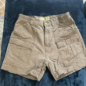 Cabela’s Men's Cargo Shorts in Taupe, size 30.